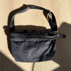 Lululemon waist or crossbody bag. 10x7 inches.